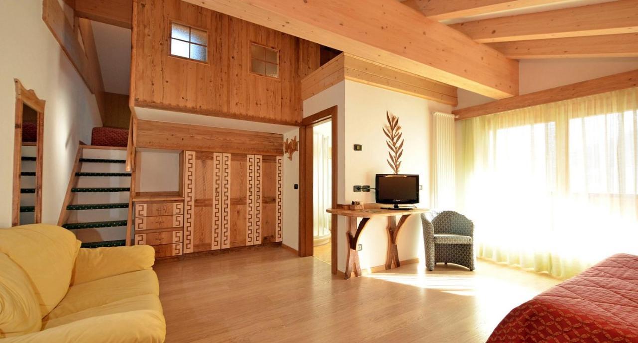 Hotel La Soldanella موينا المظهر الخارجي الصورة