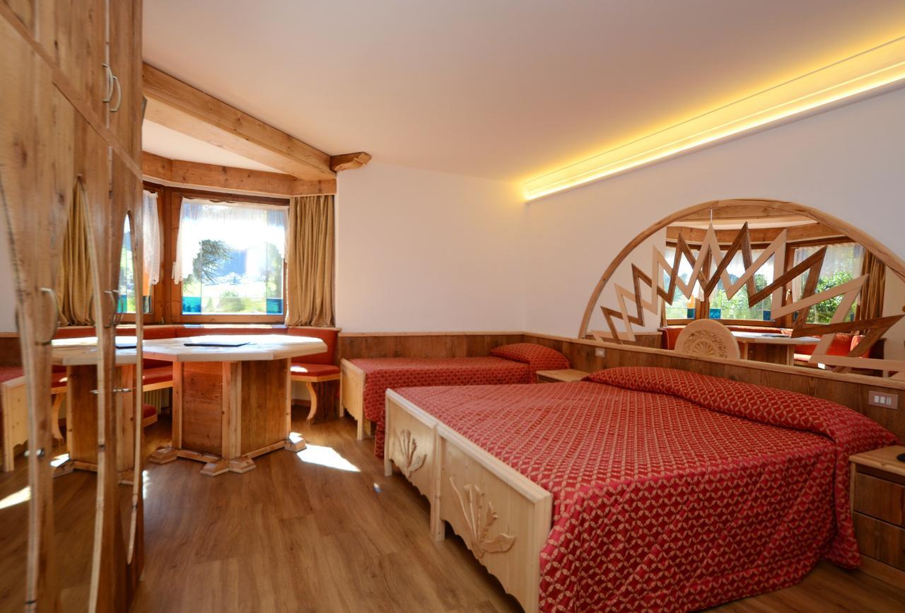 Hotel La Soldanella موينا المظهر الخارجي الصورة
