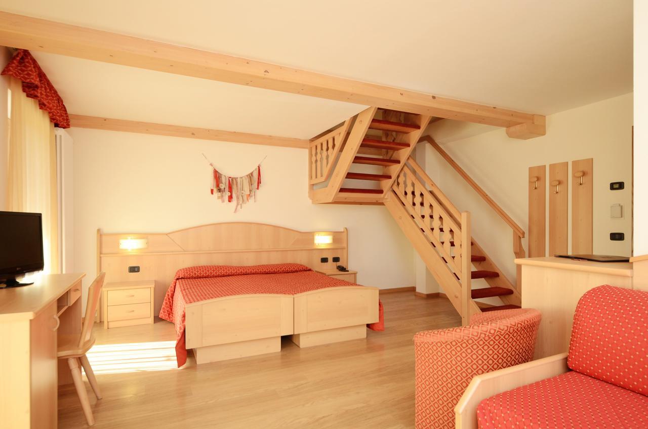 Hotel La Soldanella موينا المظهر الخارجي الصورة